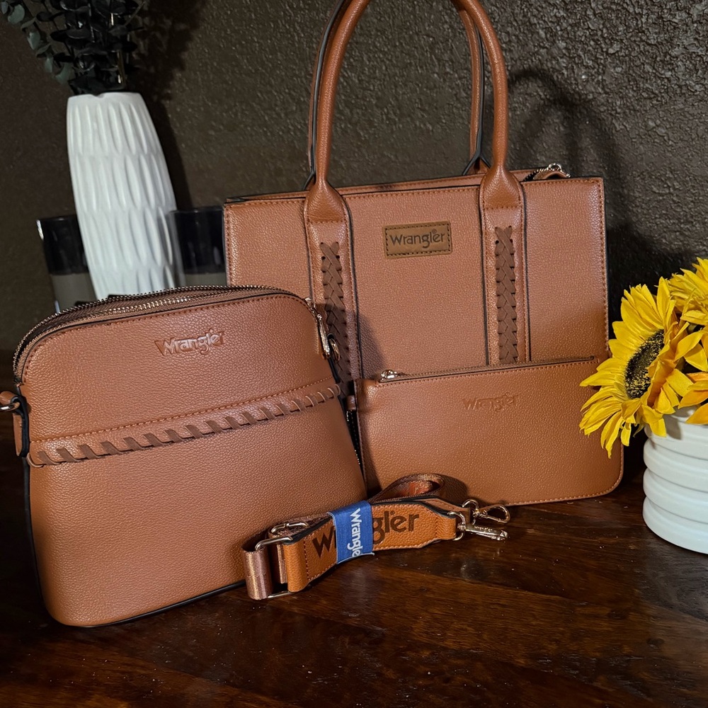 NWT wrangler purse with wallet and cosmetic bag